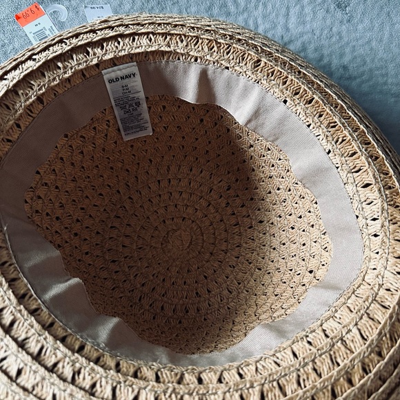 NWT Old Navy Hat - Picture 4 of 5